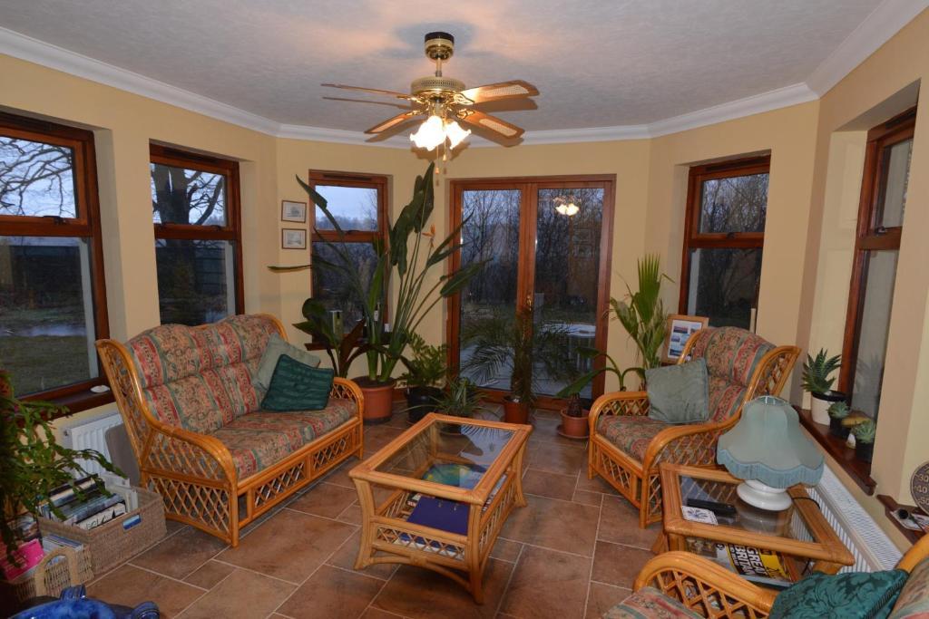 Home Farm Bed And Breakfast Muir of Ord Exterior foto